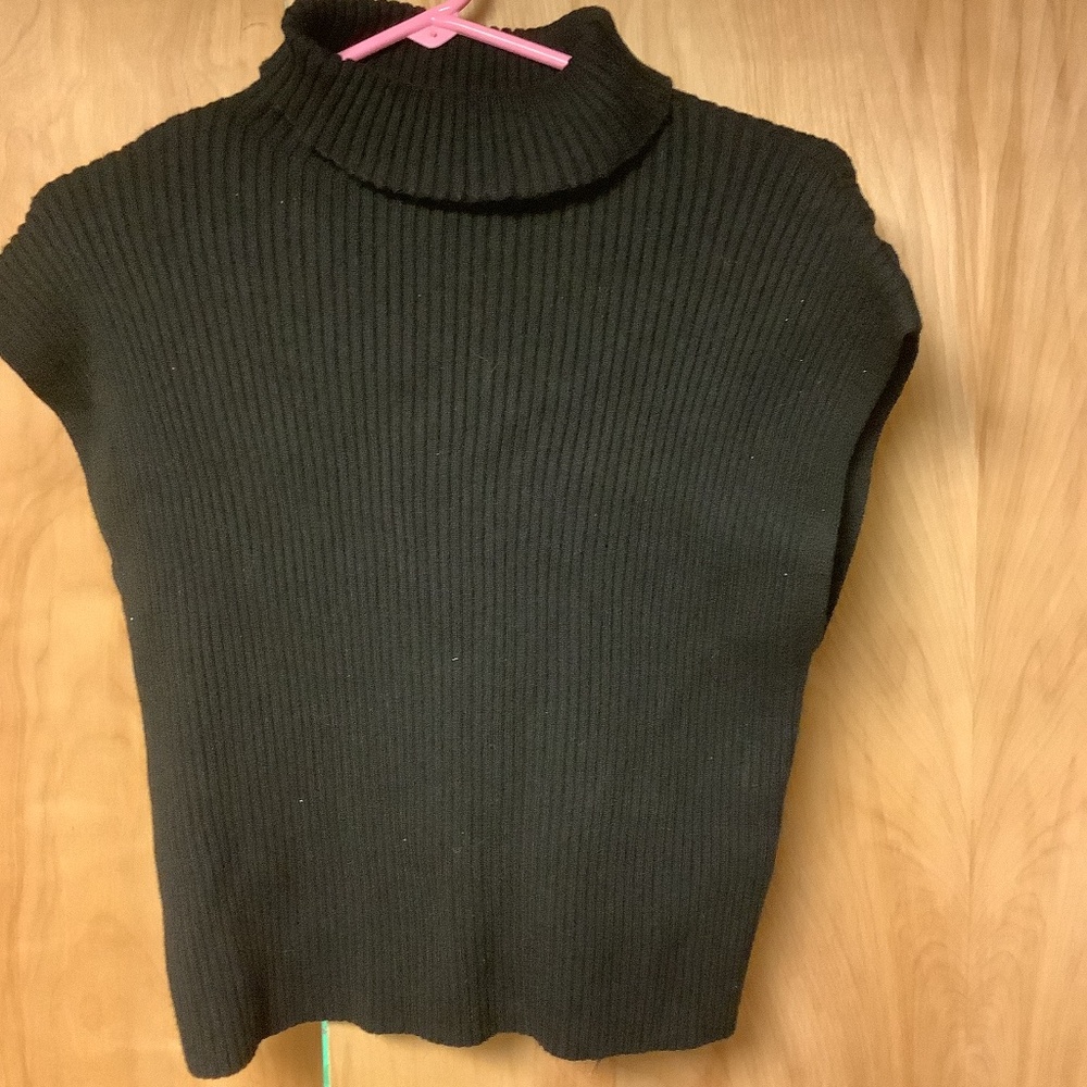 Cute turtle neck black vest size s from shein
